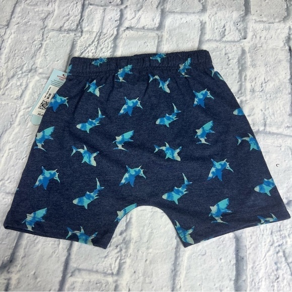Cat and Jack shark navy shorts with pocket and drawstring - Picture 2 of 7